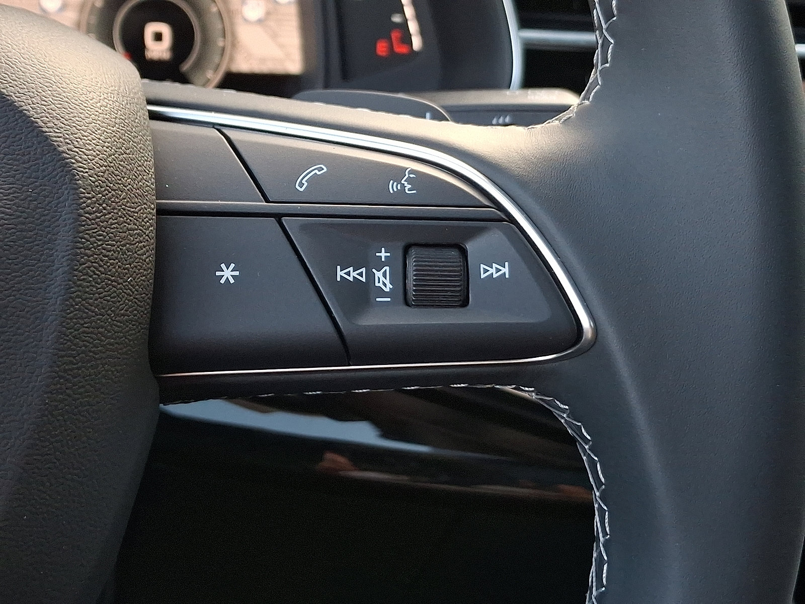 2026 Audi Q7 Premium Plus - Photo 18
