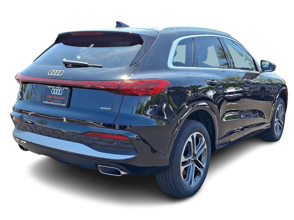 New 2026 Audi Q5 2.0T Premium SUV