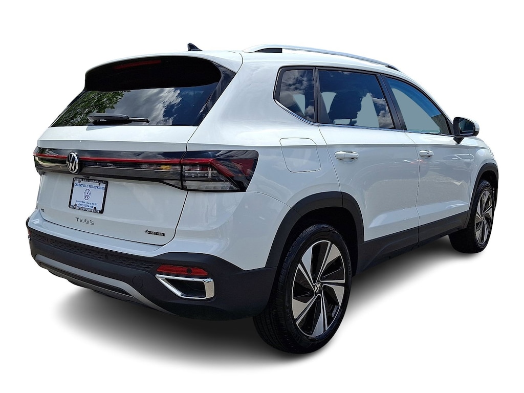 Used 2025 Volkswagen Taos SE SUV