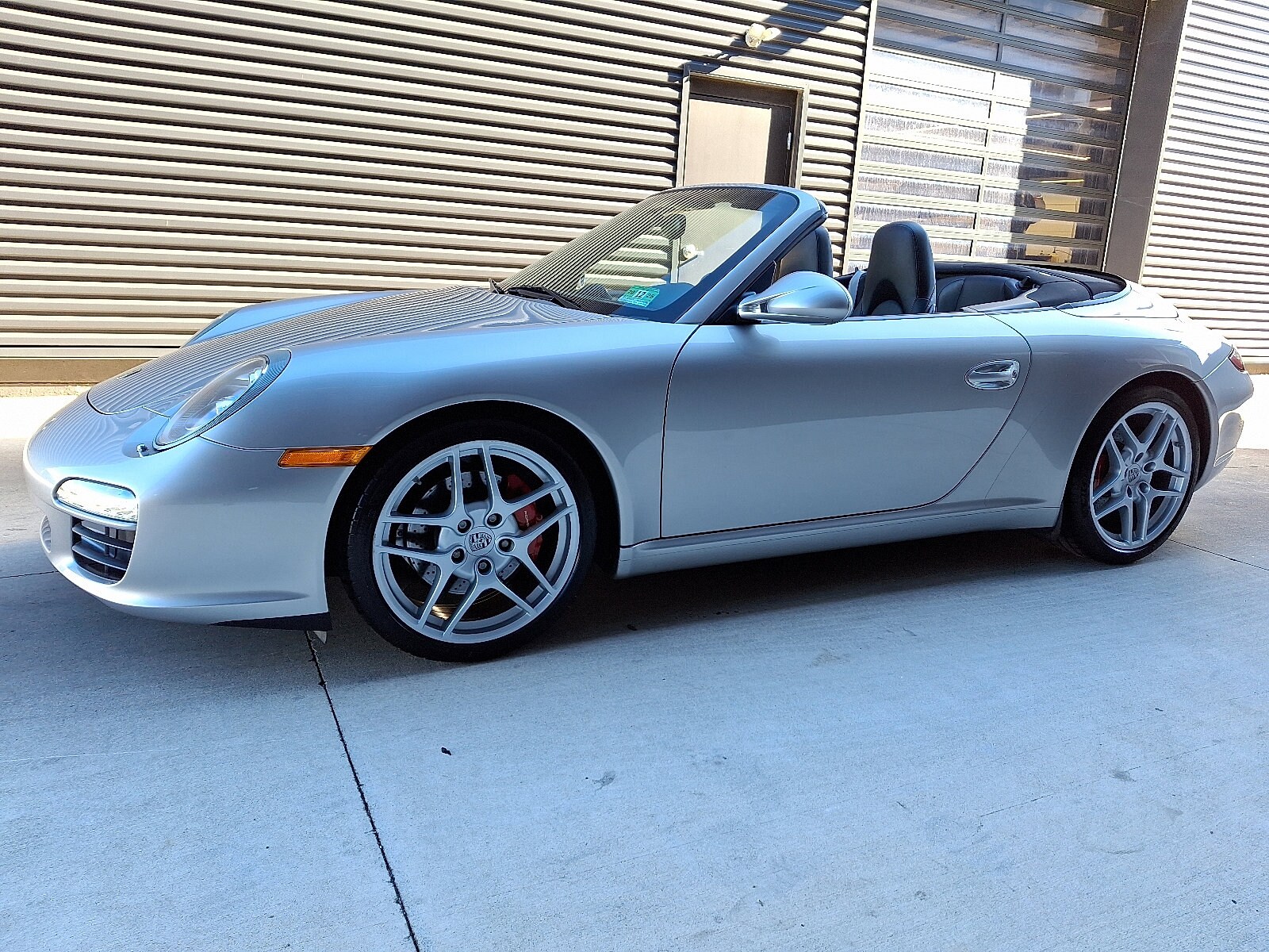 2012 Porsche 911 S Cabriolet photo 2