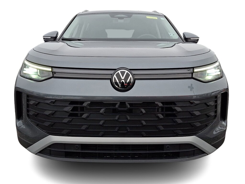 Used 2025 Volkswagen Tiguan 2.0T SE SUV