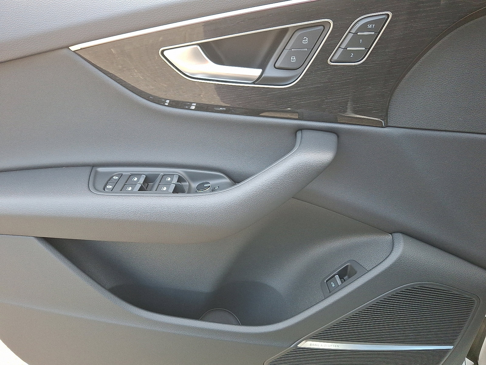 2026 Audi Q7 Premium - Photo 9