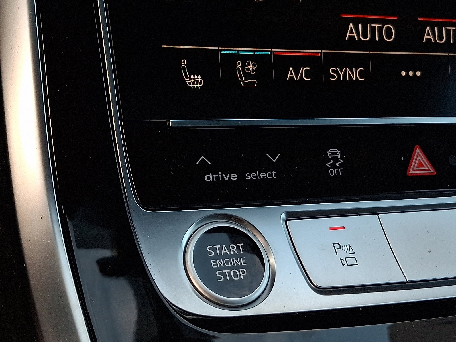 2026 Audi Q8 Premium Plus - Photo 19