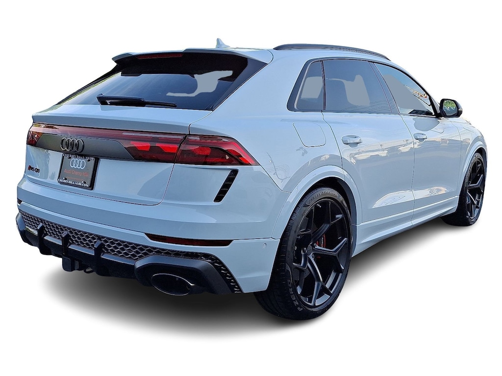 New 2026 Audi RS Q8 4.0T performance SUV