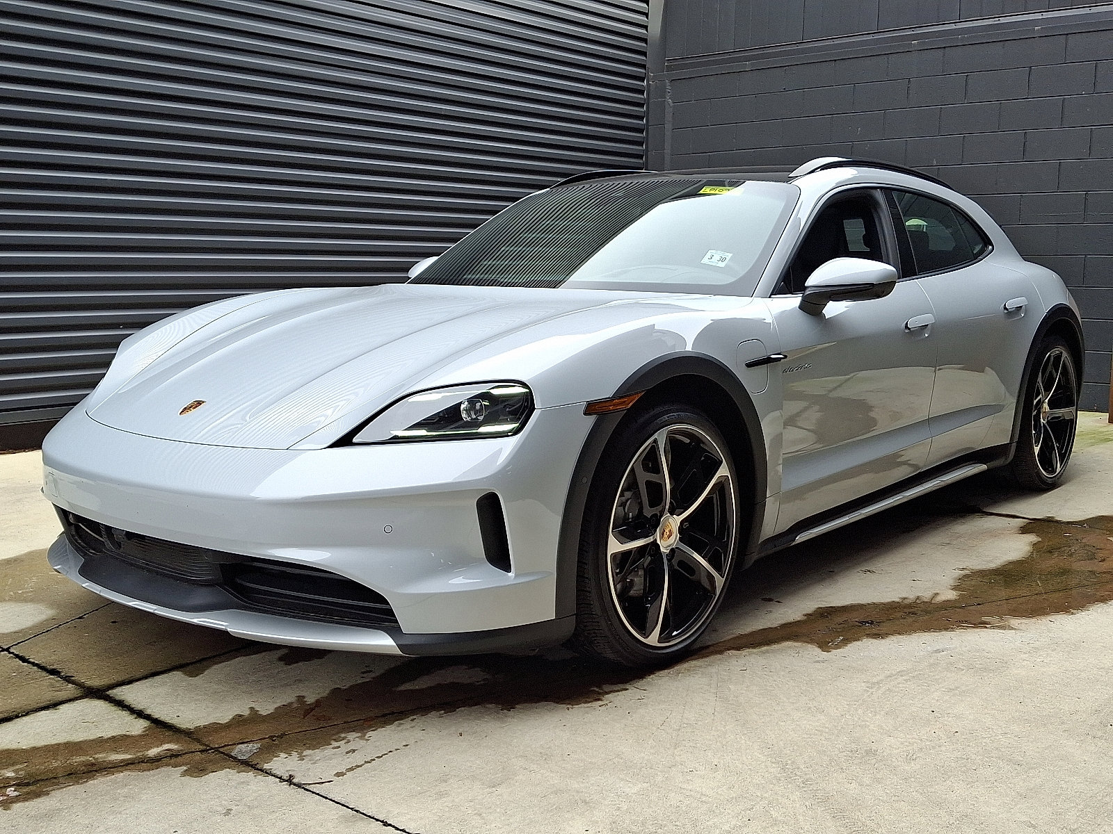 2025 Porsche Taycan Cross Turismo 4 Wagon