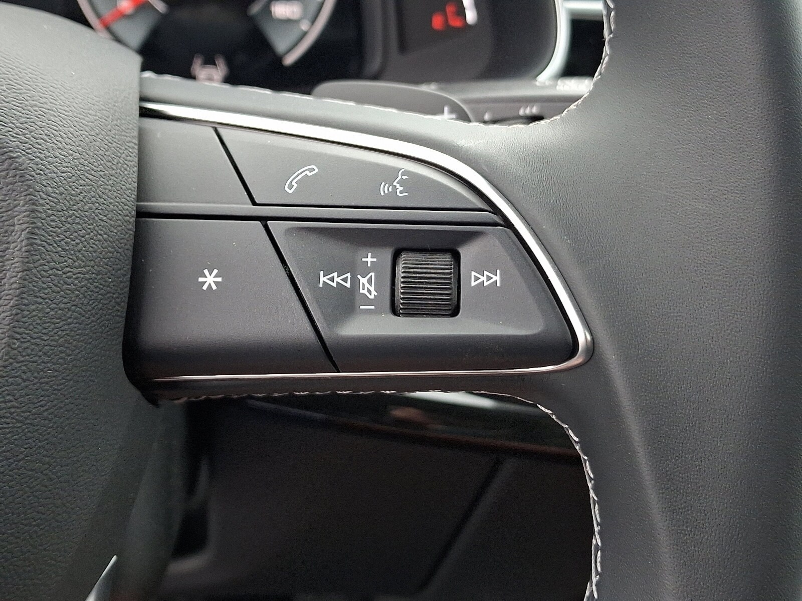 2026 Audi Q8 Premium Plus - Photo 18