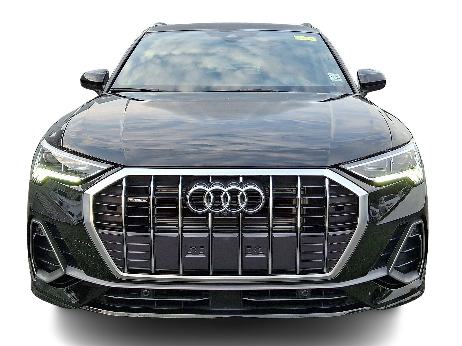 2024 Audi Q3 S line Premium Plus photo 2