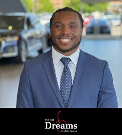 Staff member Davon J. from 7d378c8d6e49