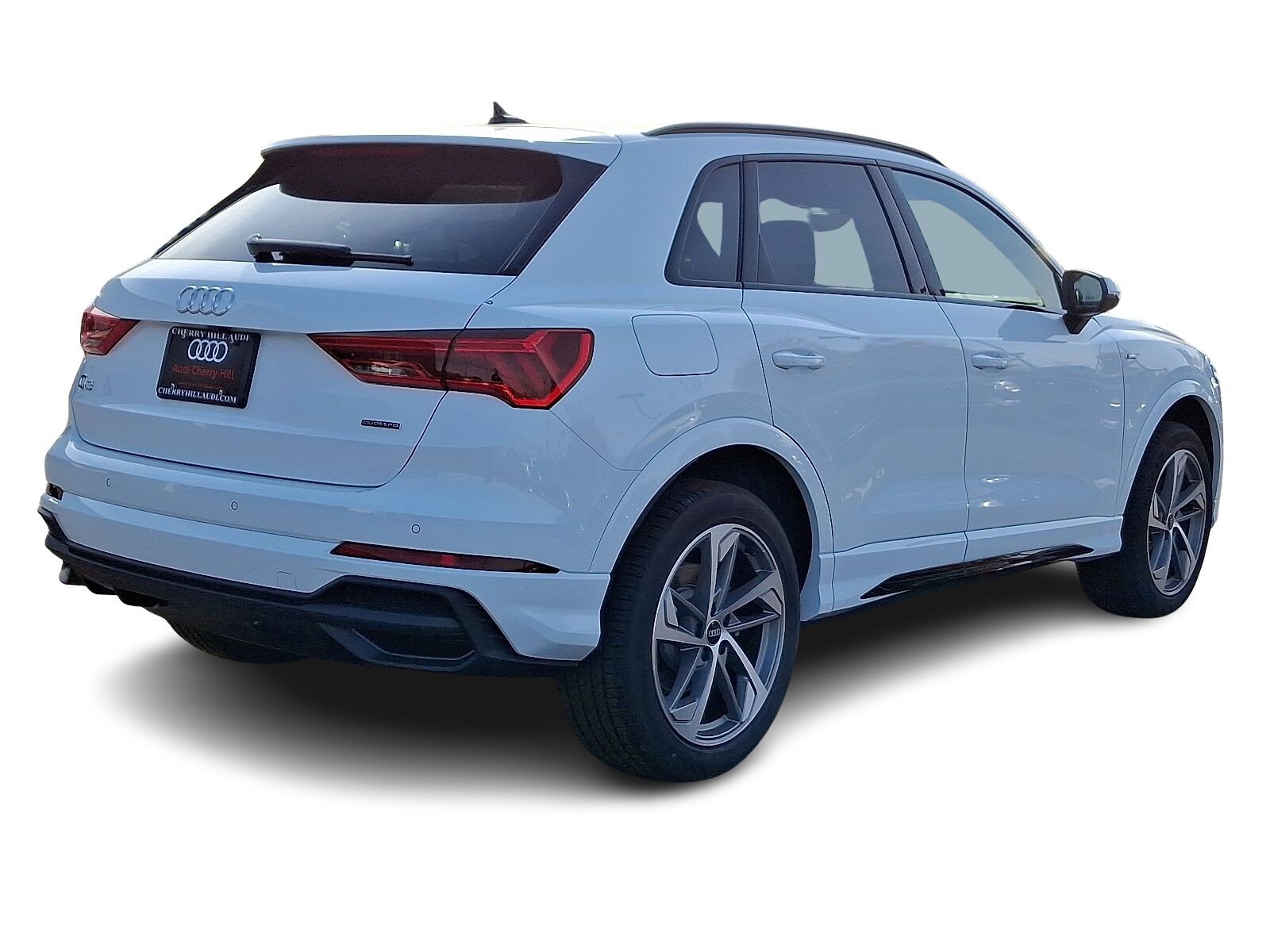 2025 Audi Q3 45 TFSI S line Premium photo 4