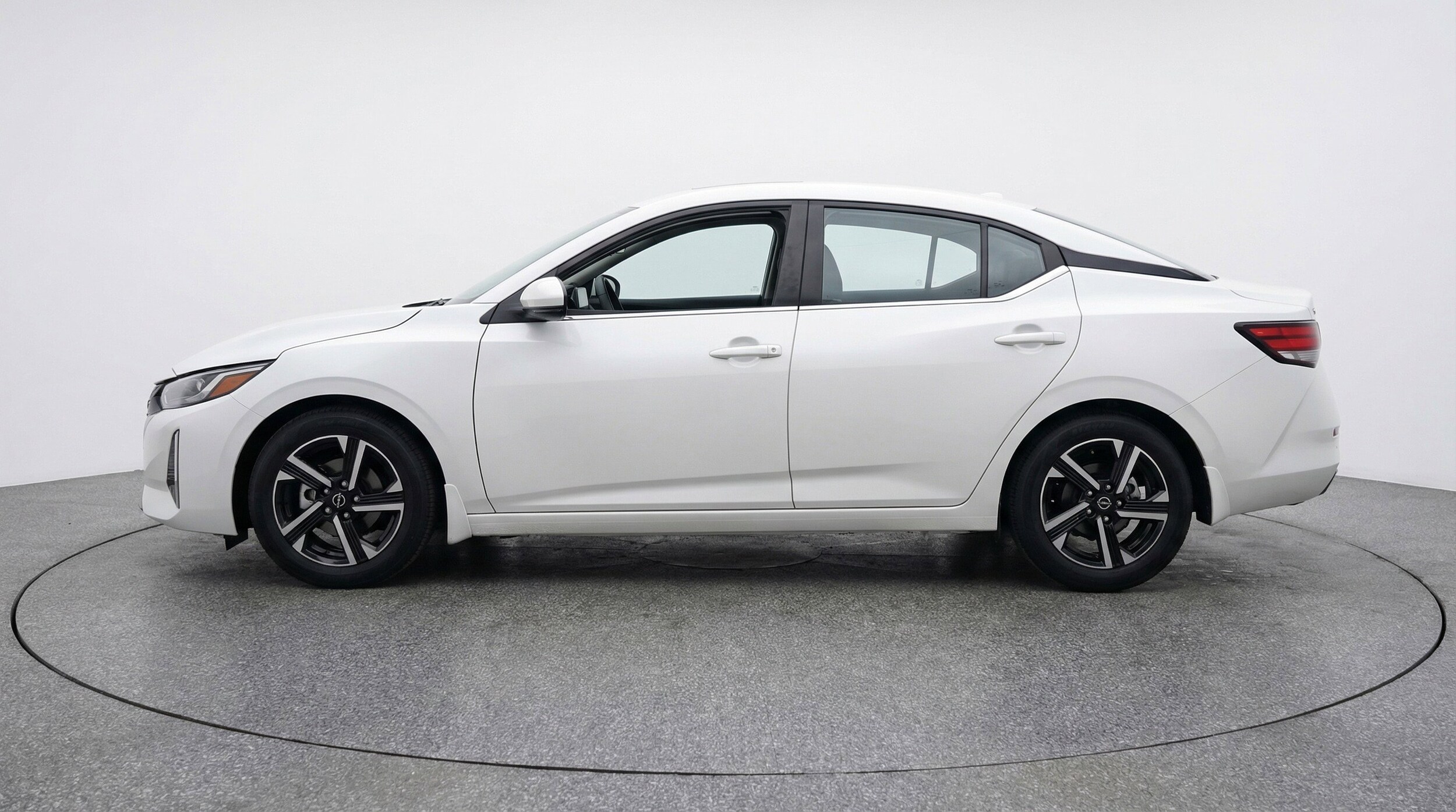 Thumbnail: 2025 Nissan Sentra - 5