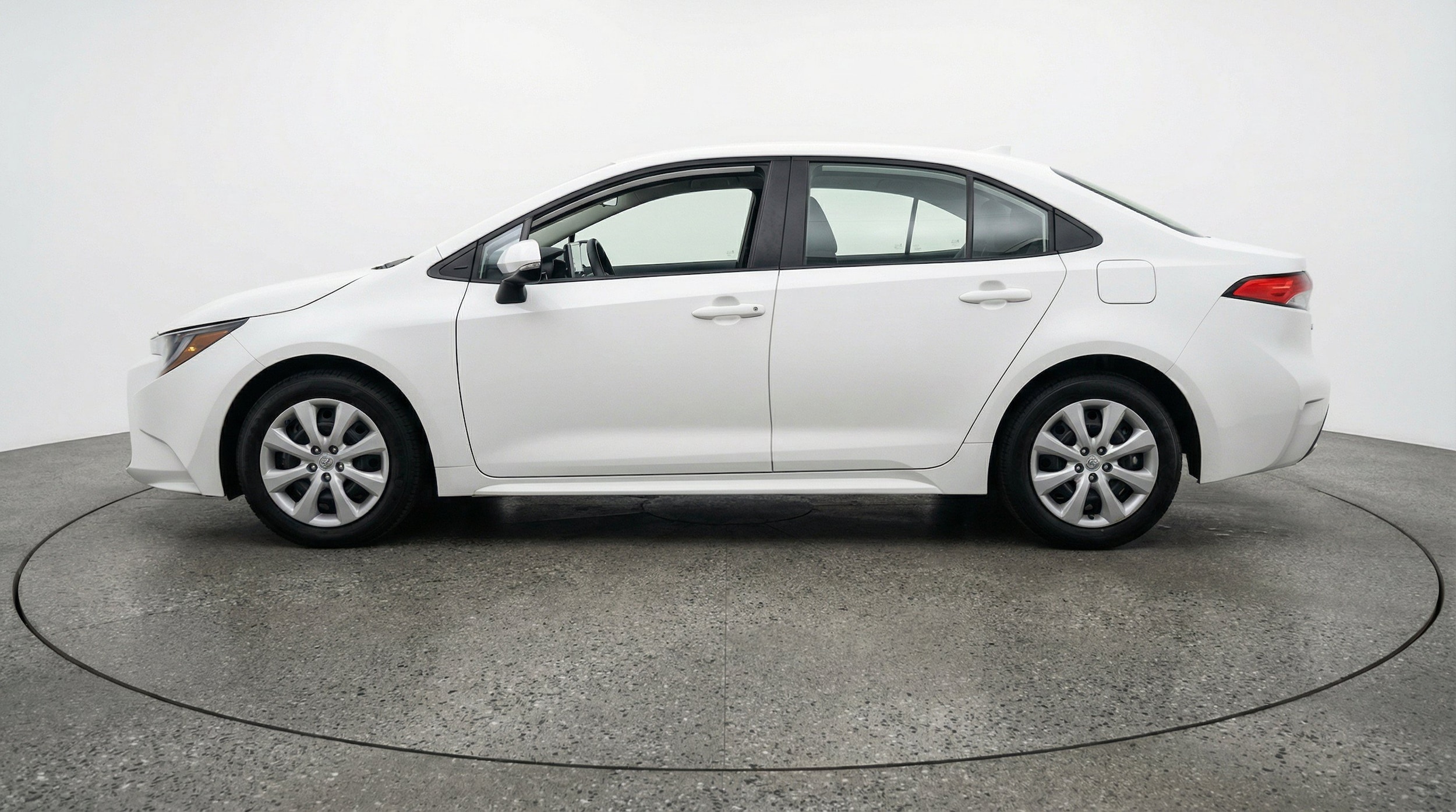 Thumbnail: 2025 Toyota Corolla - 5