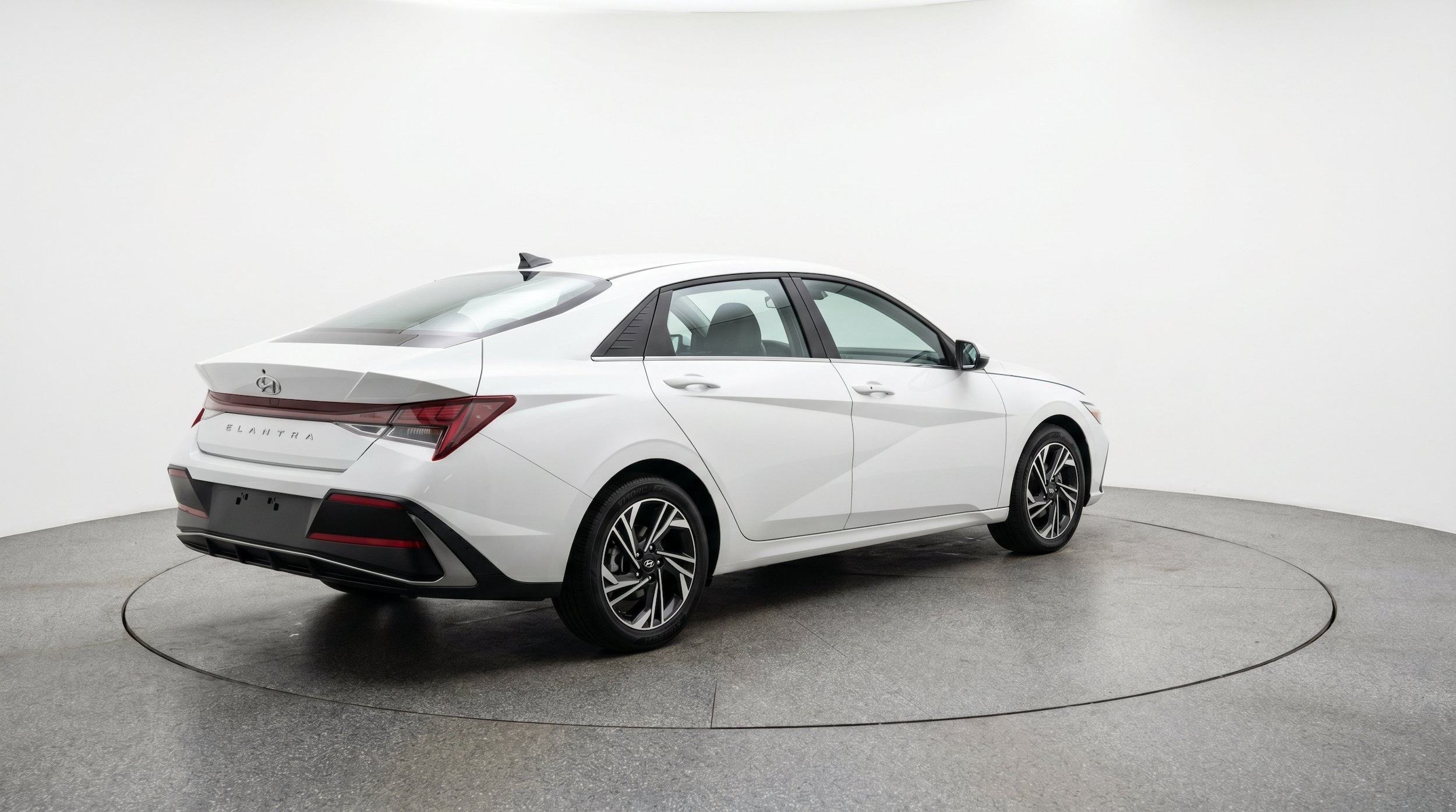 Thumbnail: 2025 Hyundai Elantra - 9