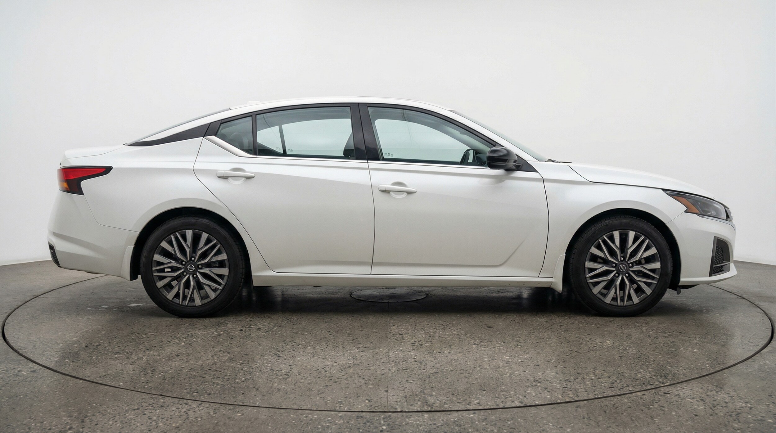 Thumbnail: 2025 Nissan Altima - 8