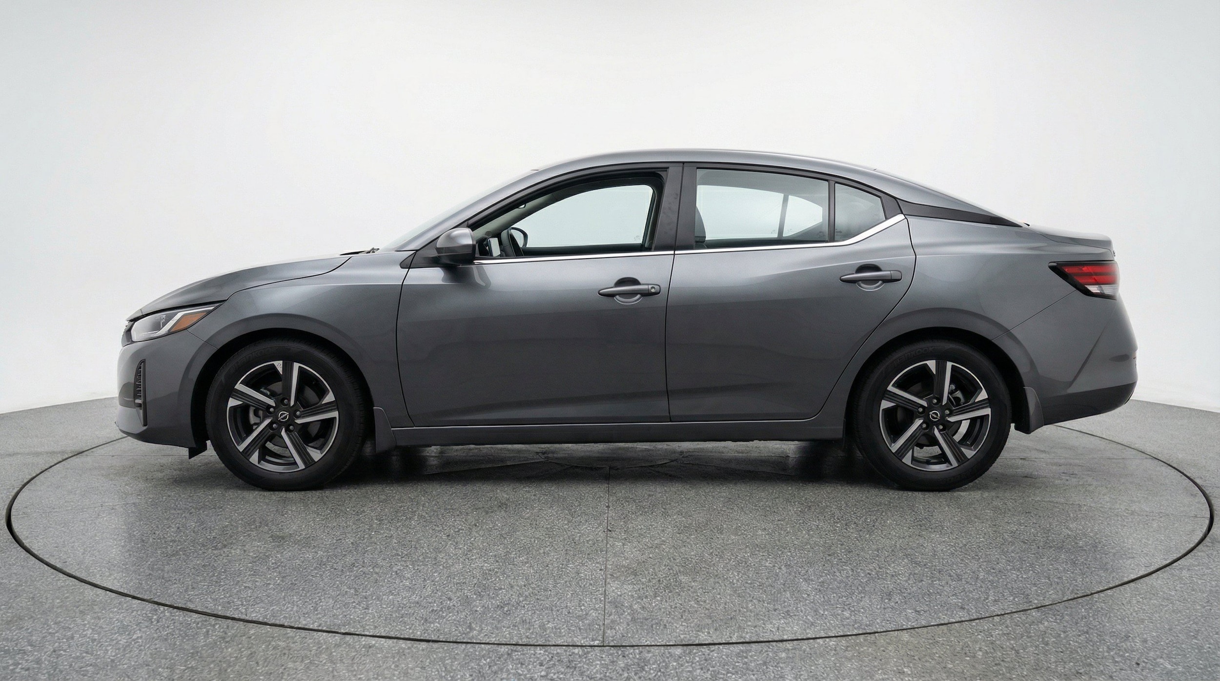 Thumbnail: 2025 Nissan Sentra - 5