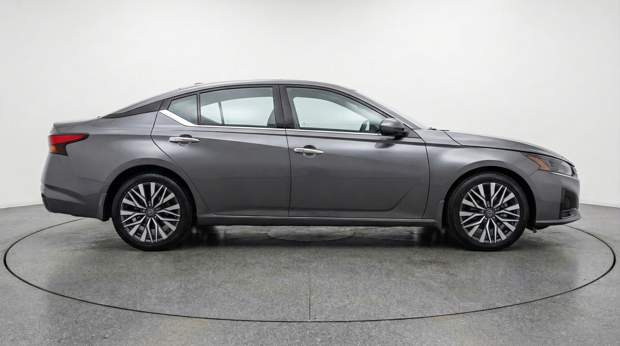 Thumbnail: 2025 Nissan Altima - 8