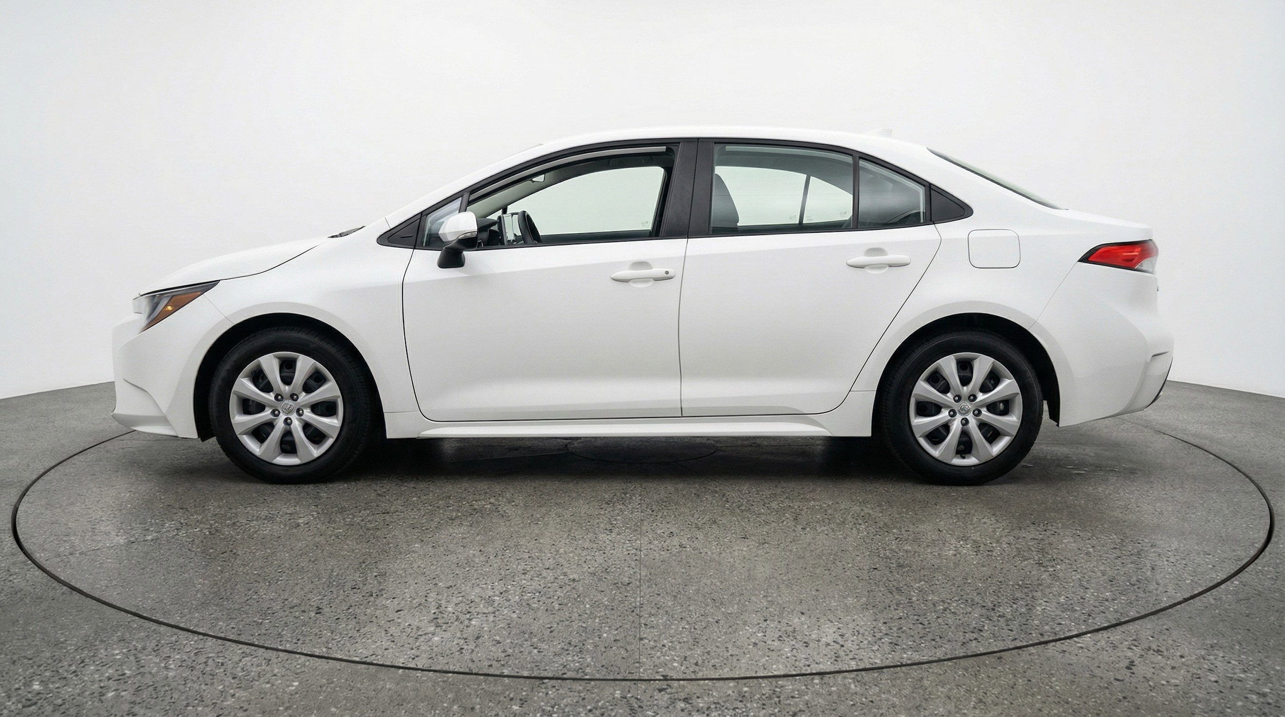 Thumbnail: 2025 Toyota Corolla - 5