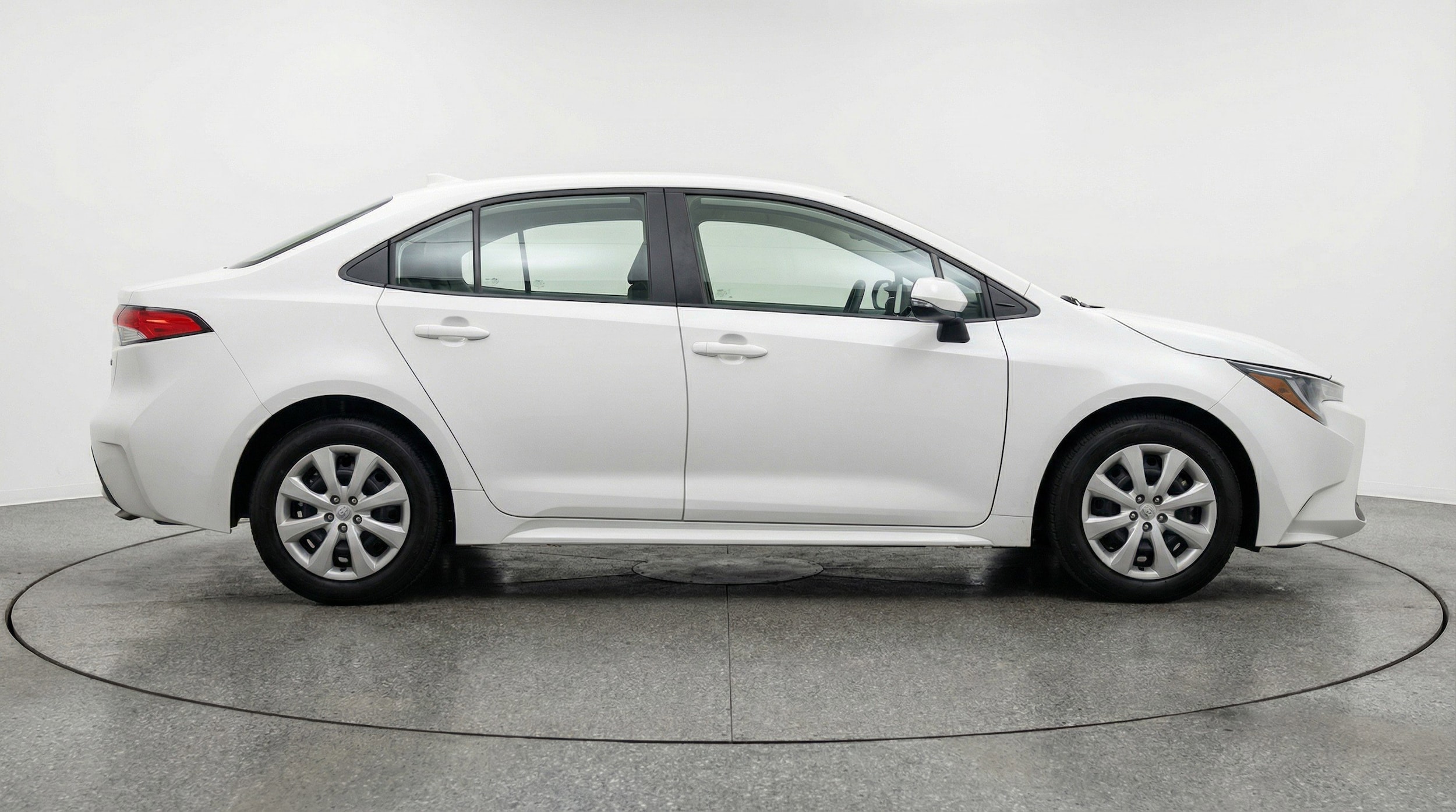 Thumbnail: 2025 Toyota Corolla - 11