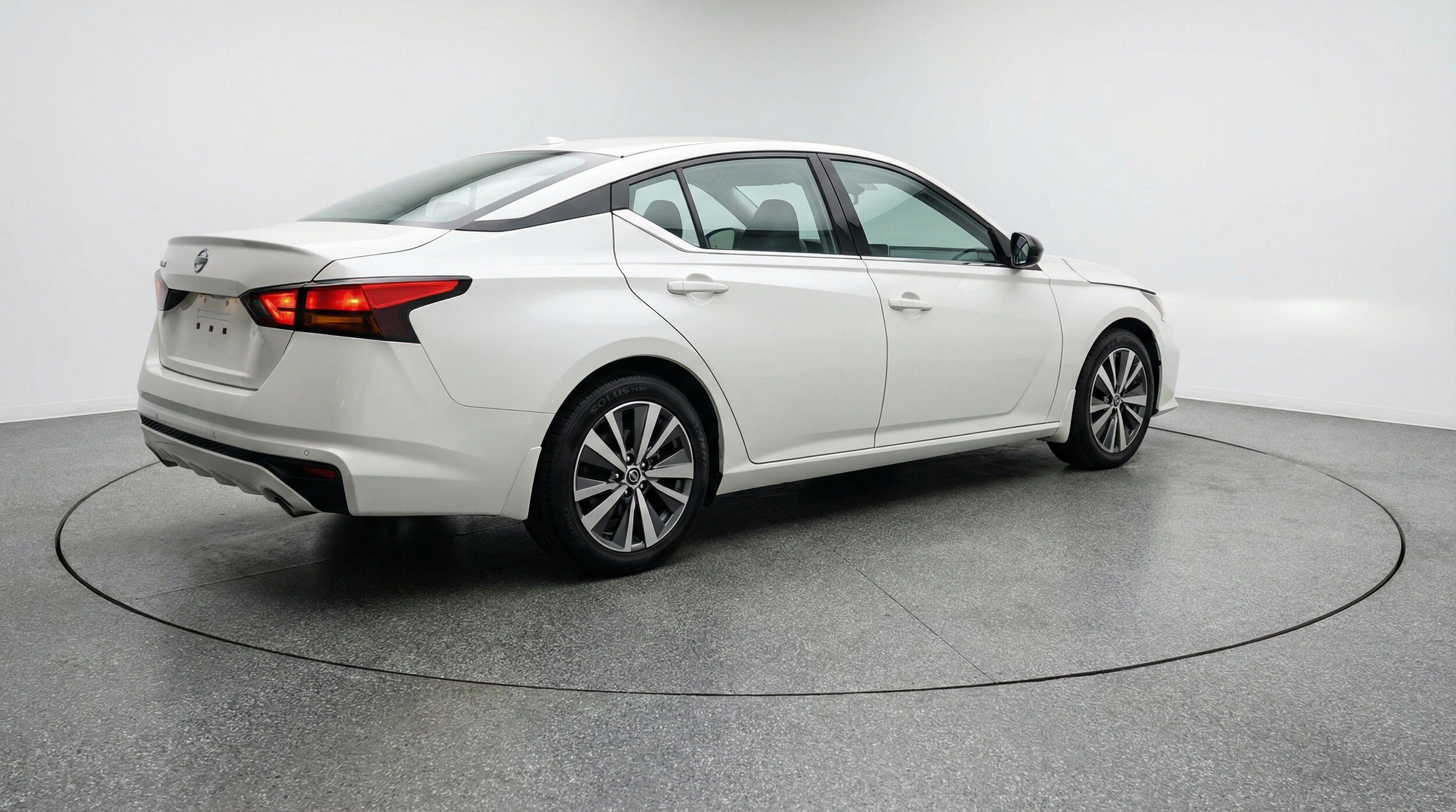 Thumbnail: 2025 Nissan Altima - 9