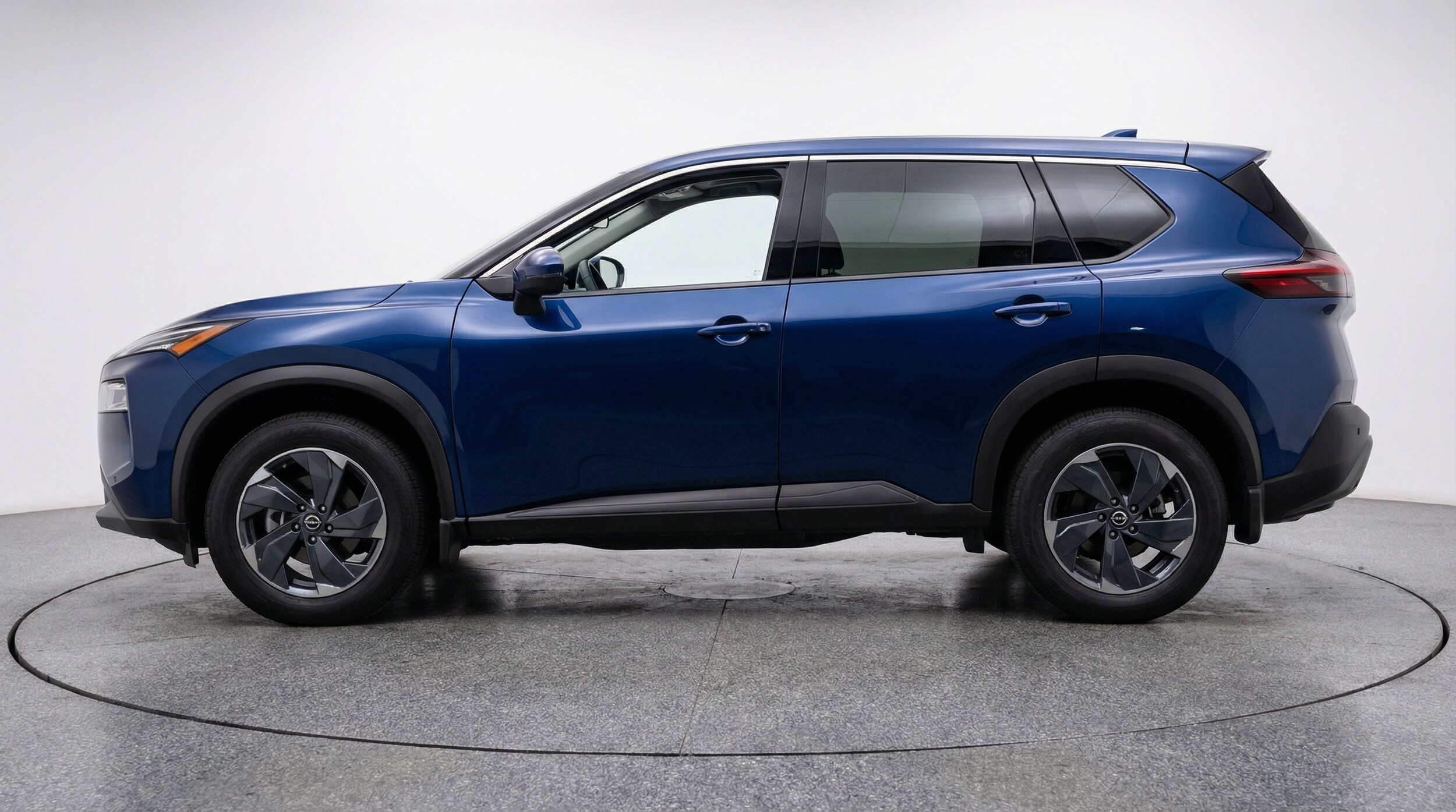 Thumbnail: 2025 Nissan Rogue - 4