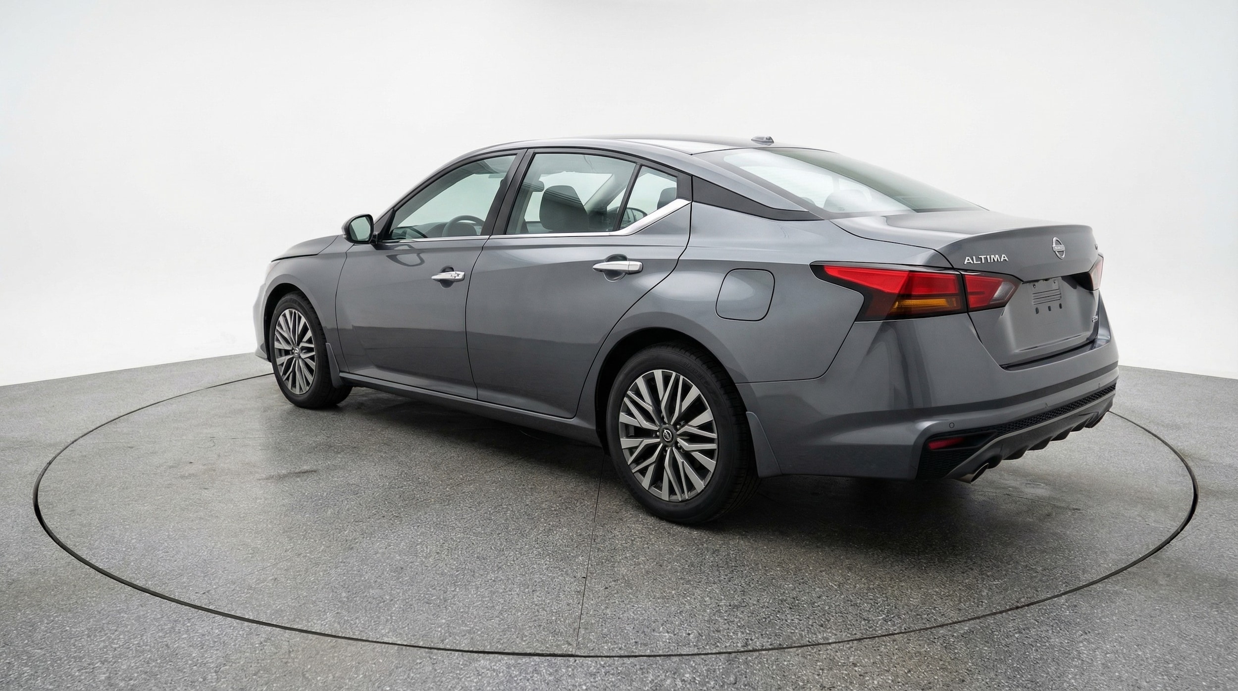 Thumbnail: 2025 Nissan Altima - 5