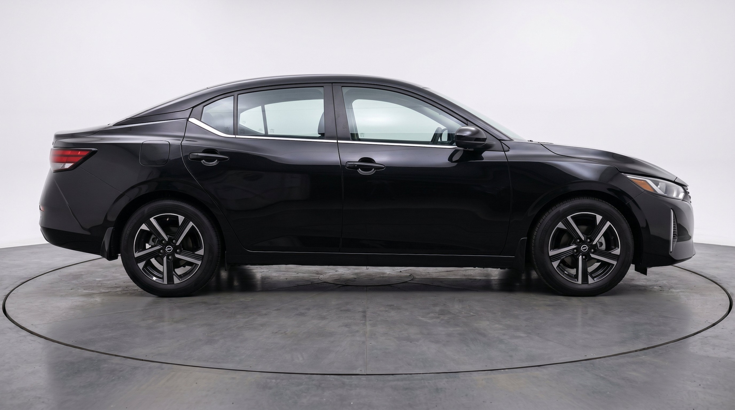 Thumbnail: 2025 Nissan Sentra - 11