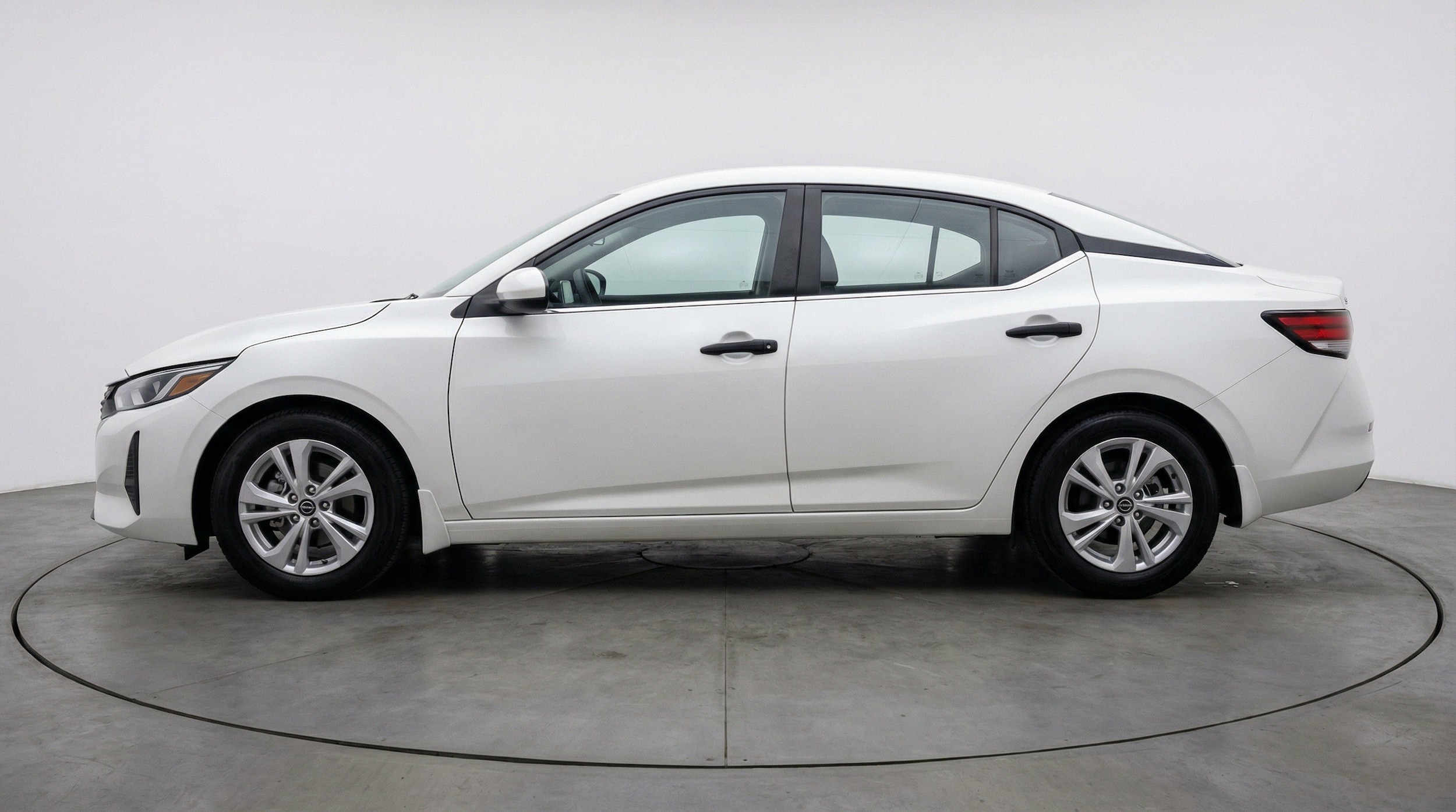 Thumbnail: 2025 Nissan Sentra - 5