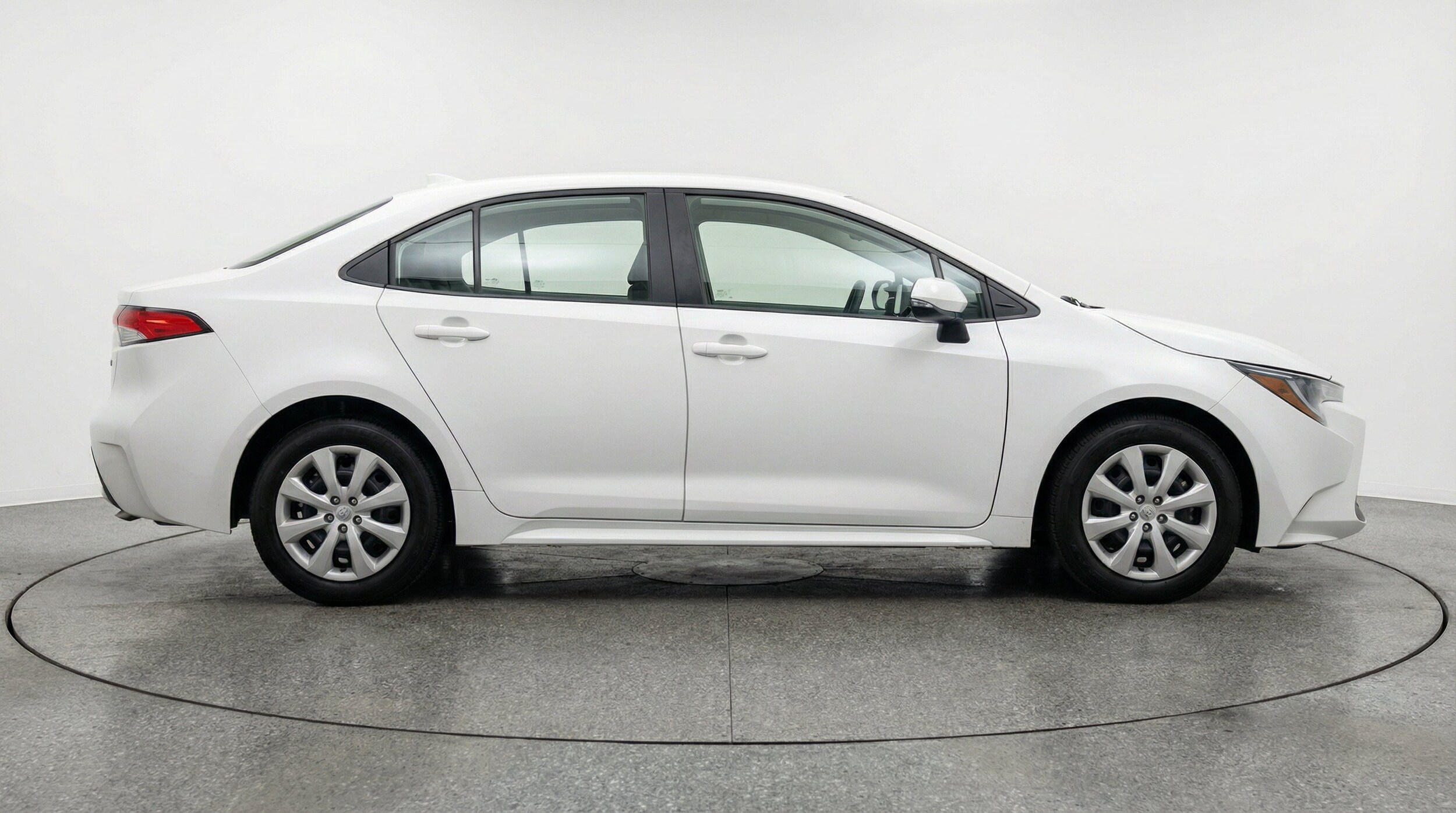 Thumbnail: 2025 Toyota Corolla - 11