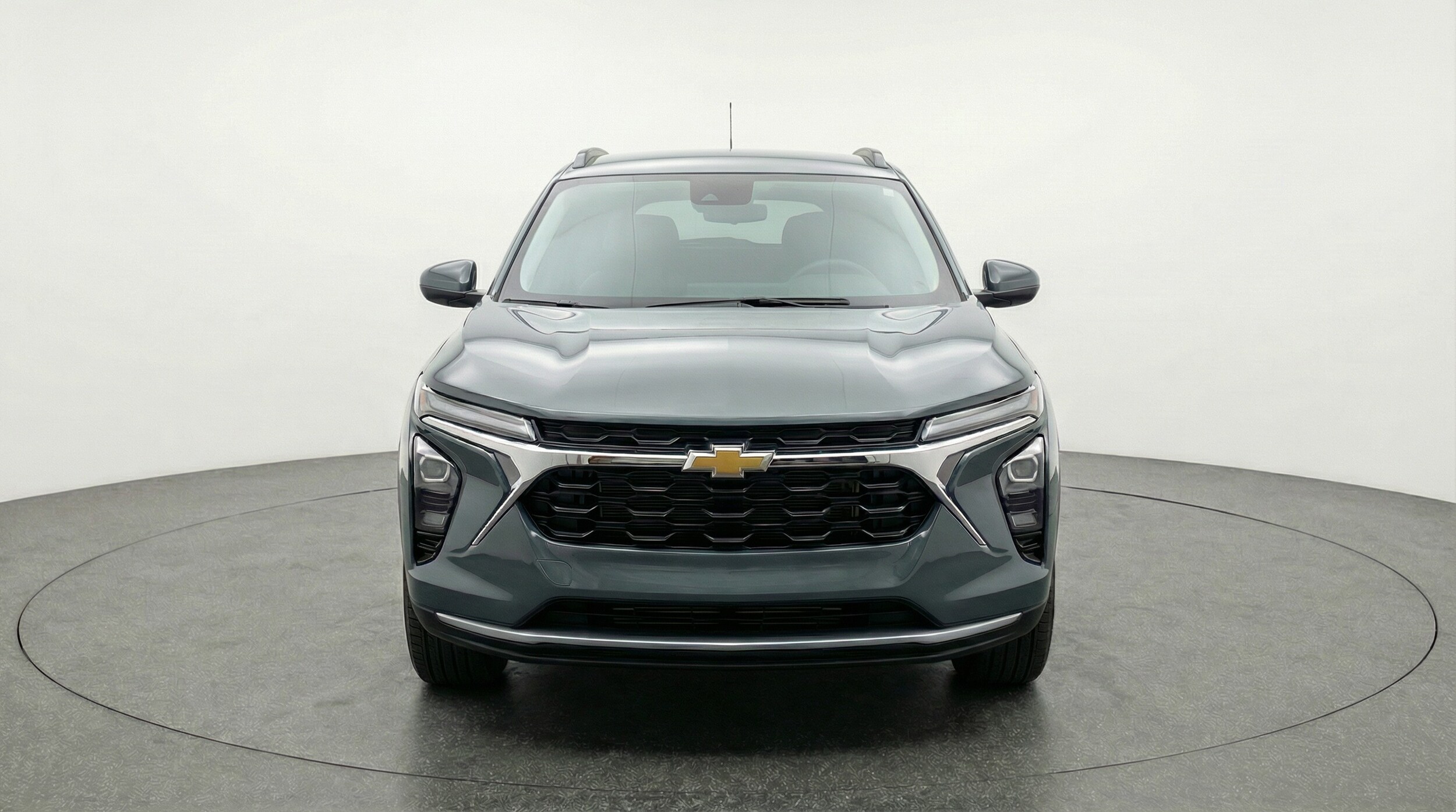 Thumbnail: 2025 Chevrolet Trax - 2