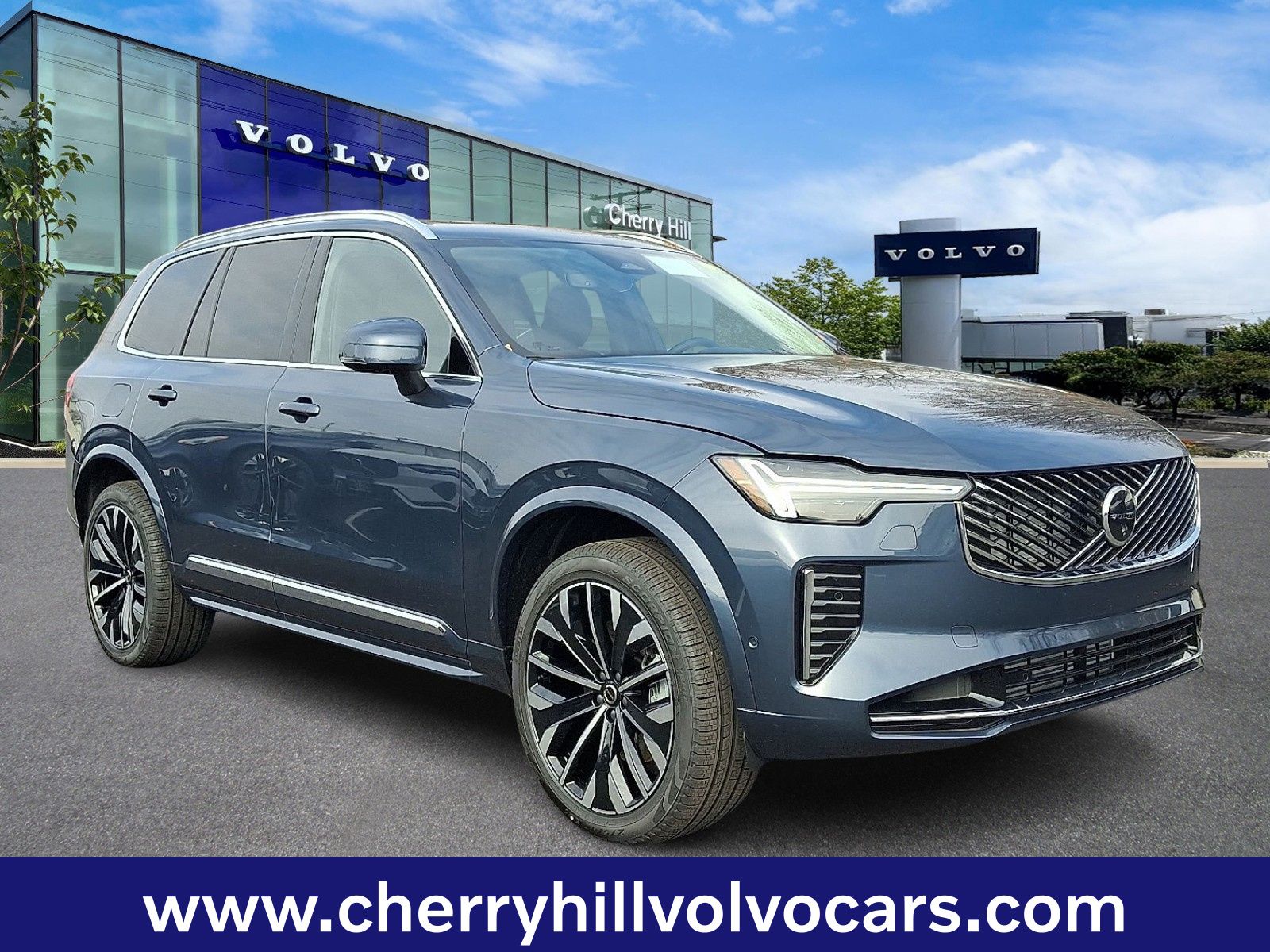 2026 Volvo XC90 Plus's photo