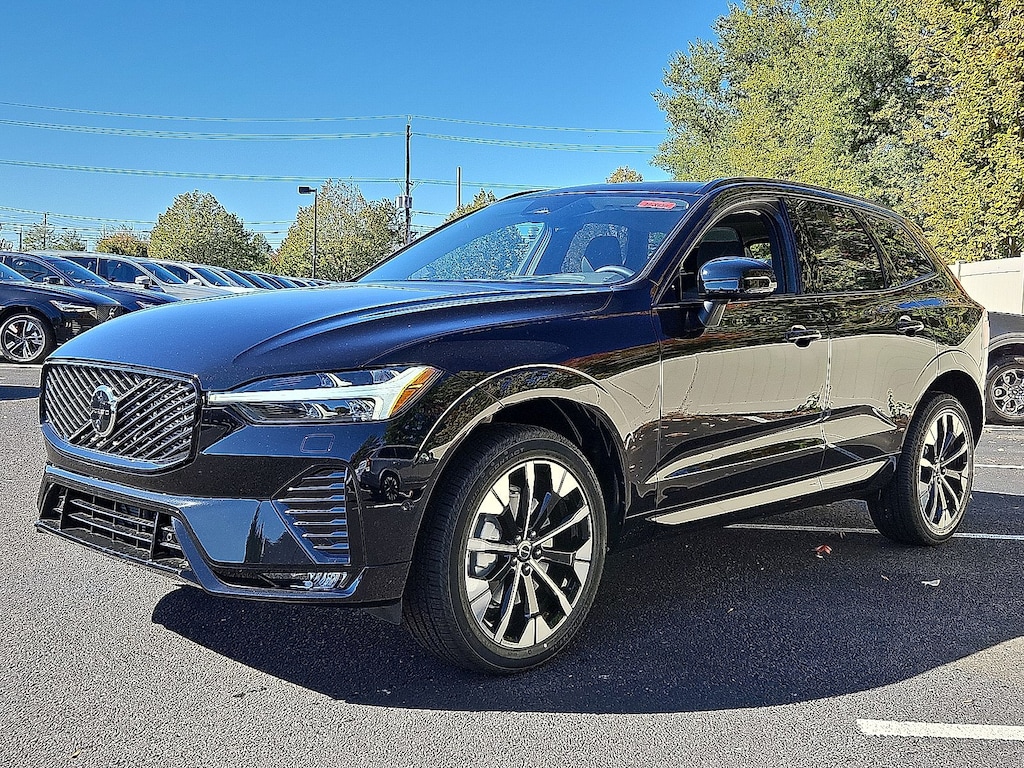 New 2026 Volvo XC60 B5 Plus SUV