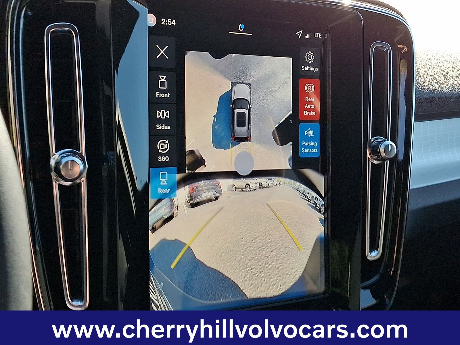 2026 Volvo XC40 Ultra Black Edition - Photo 14