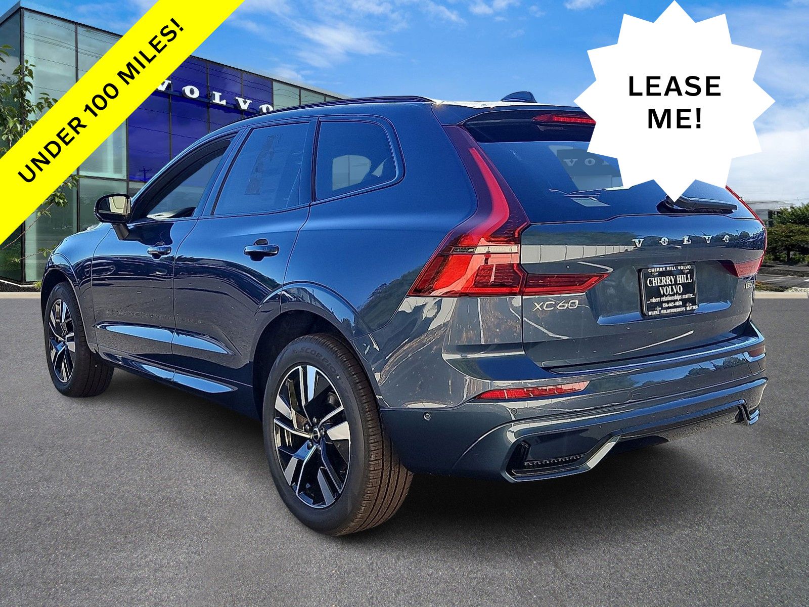 2026 Volvo XC60 B5 Plus photo 2