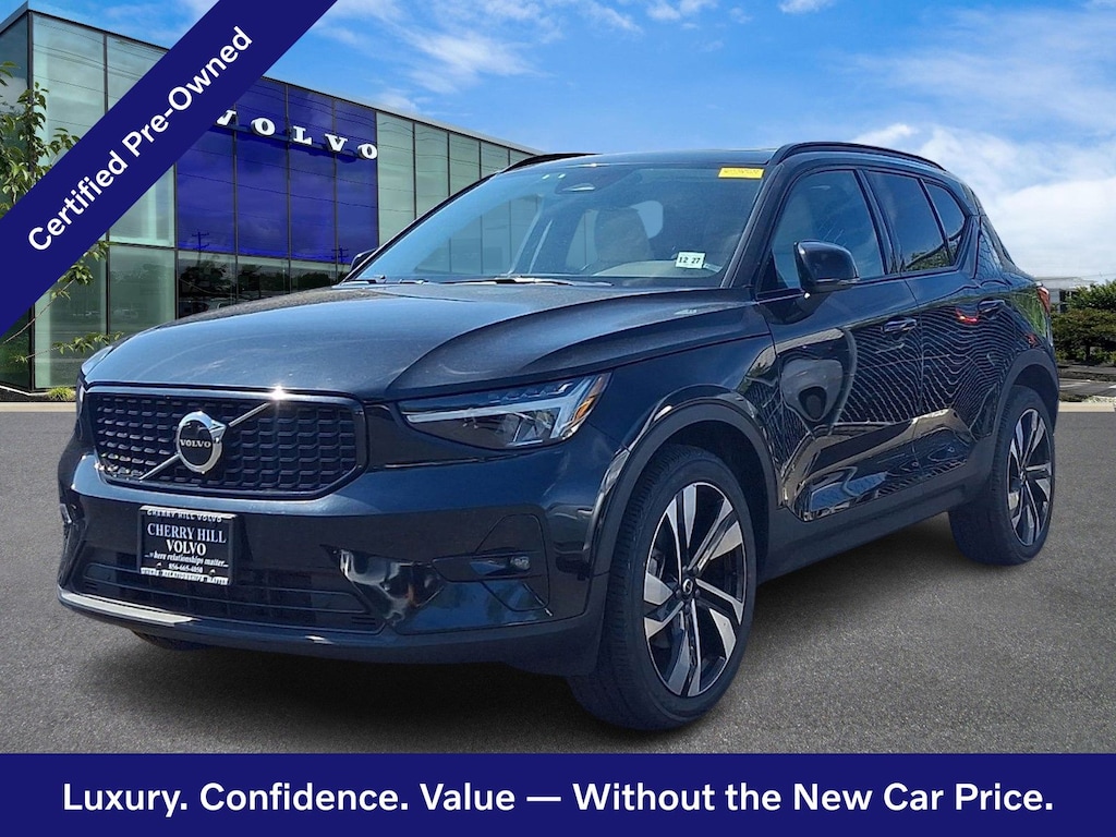 Certified 2023 Volvo XC40 B5 Plus Dark Theme SUV