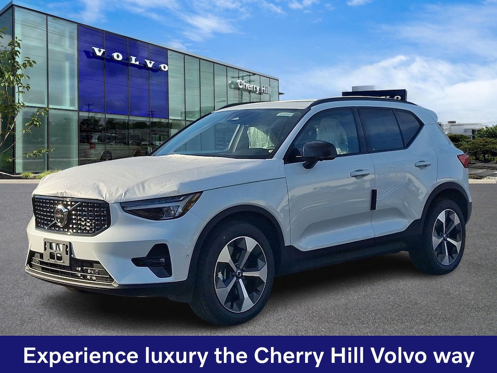 New 2026 Volvo XC40 B5 Plus SUV