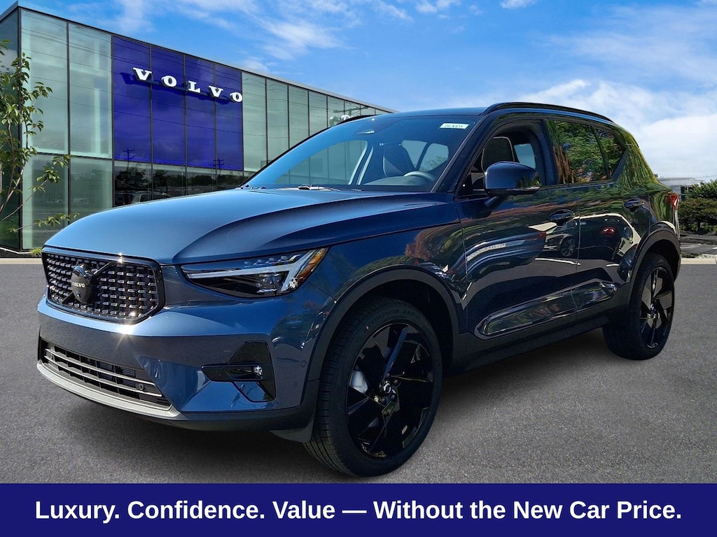 New 2026 Volvo XC40 B5 Ultra Black Edition SUV