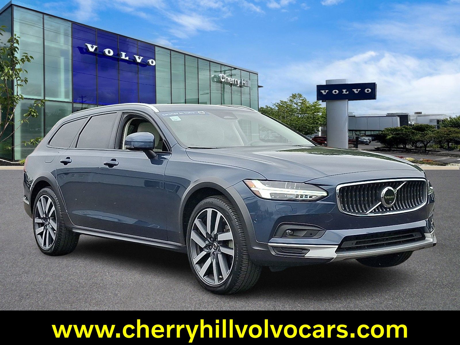 2023 Volvo V90 Cross Country Wagon 
