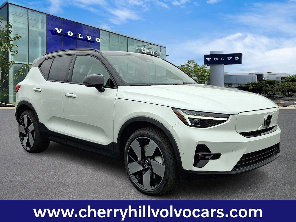 New 2026 Volvo EX40 Single Motor Extended Range Plus SUV