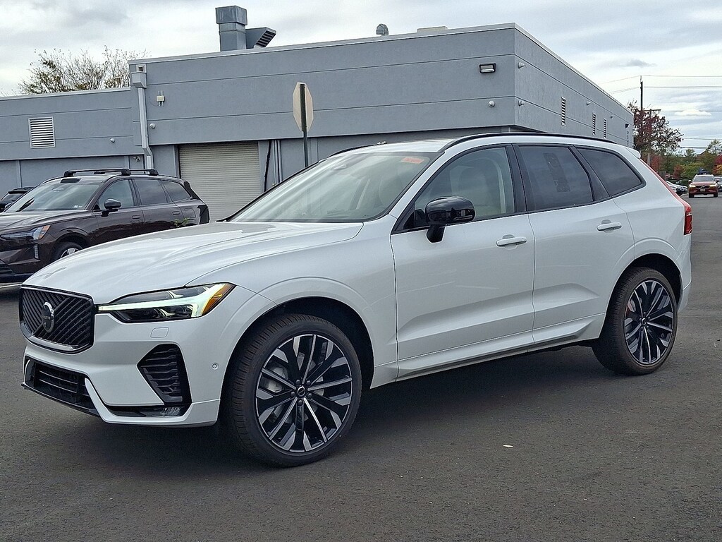 New 2026 Volvo XC60 B5 Ultra SUV