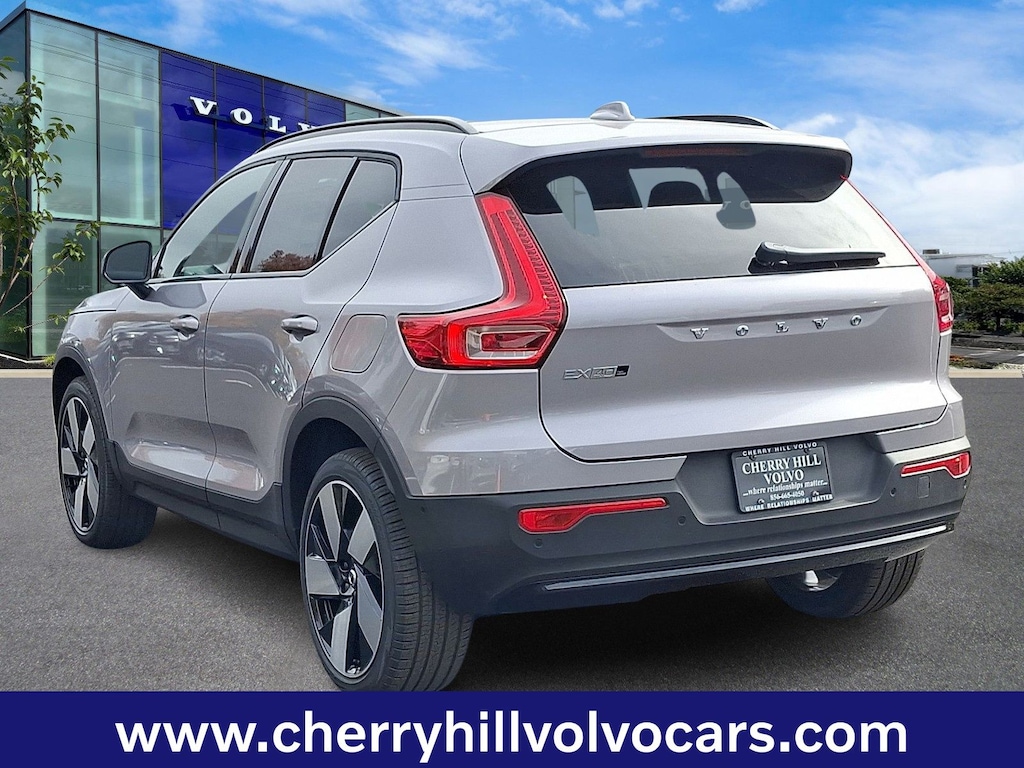 New 2026 Volvo EX40 Twin Motor Plus SUV