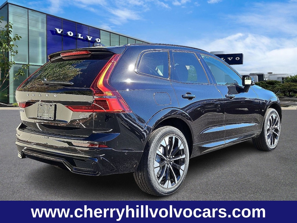 New 2026 Volvo XC60 B5 Plus SUV