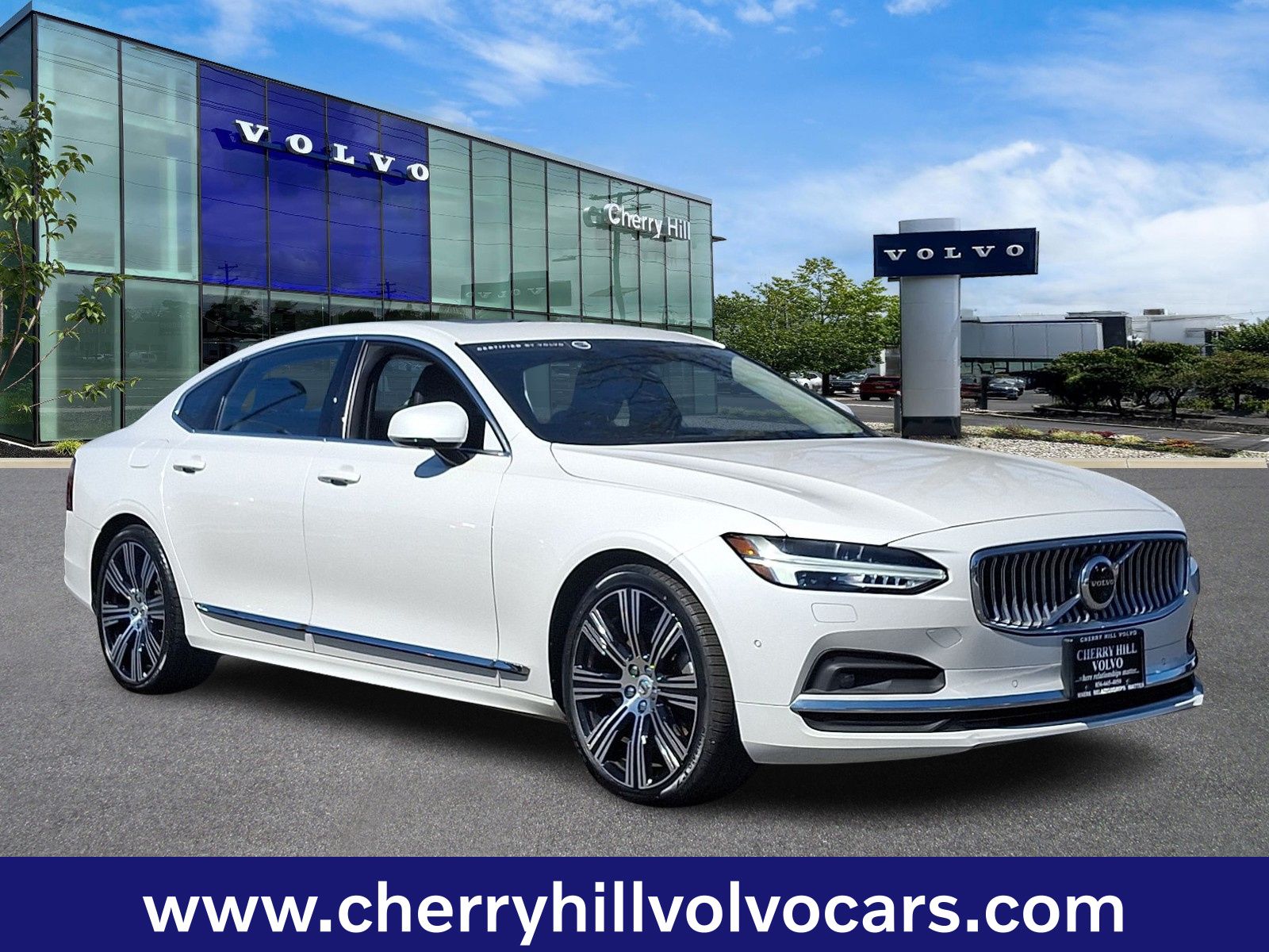2023 Volvo S90 Sedan 