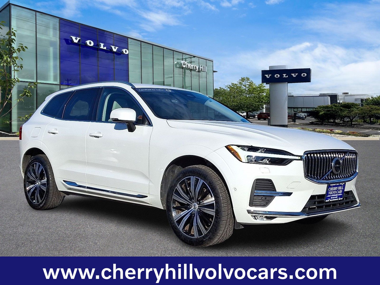 2022 Volvo XC60 Inscription's photo