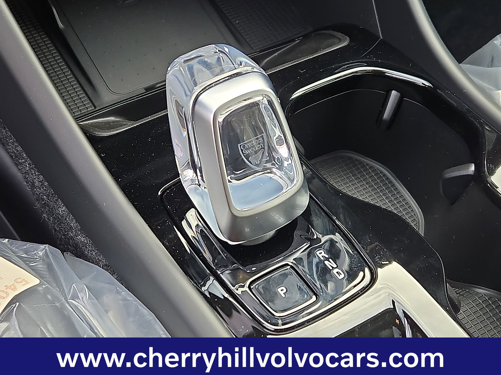 2026 Volvo XC40 Plus - Photo 12