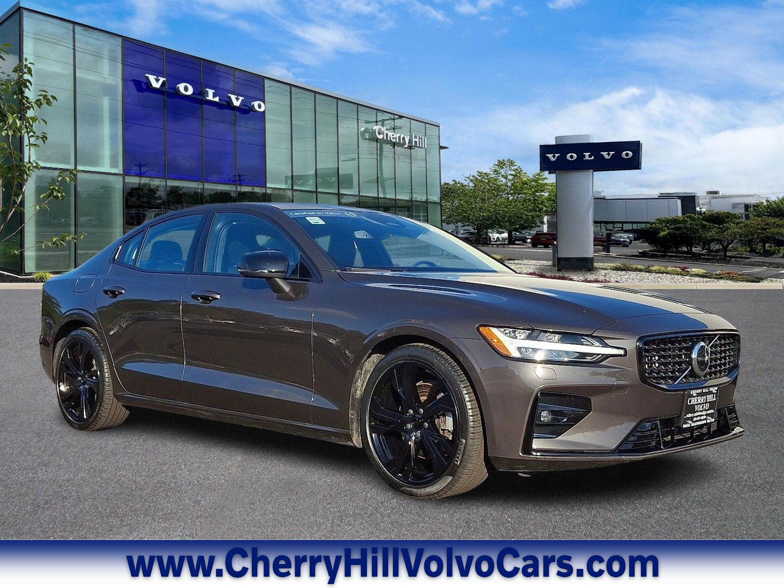 2025 Volvo S60 Sedan 