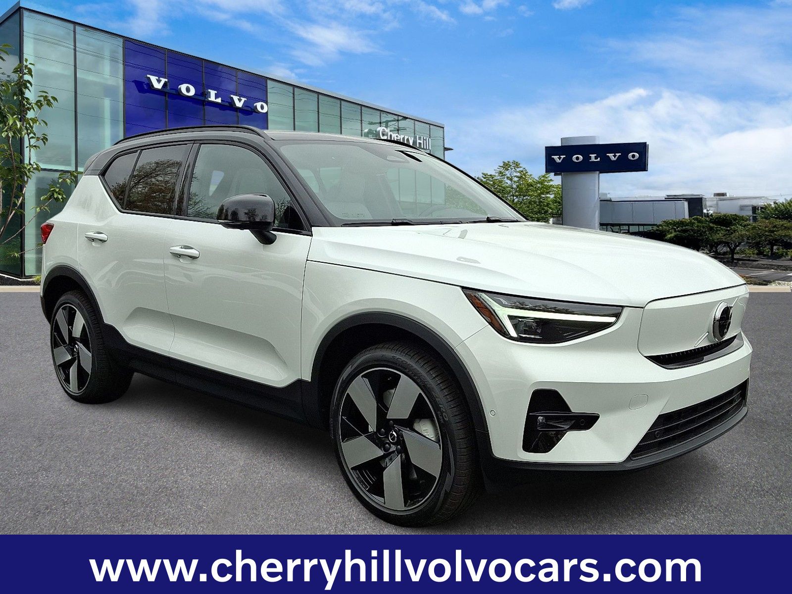 2026 Volvo EX40 Plus's photo