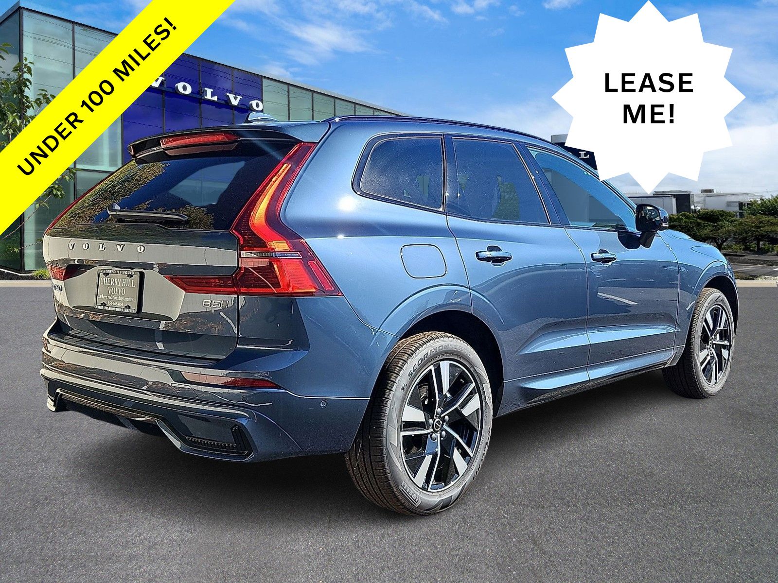 2026 Volvo XC60 B5 Plus photo 3