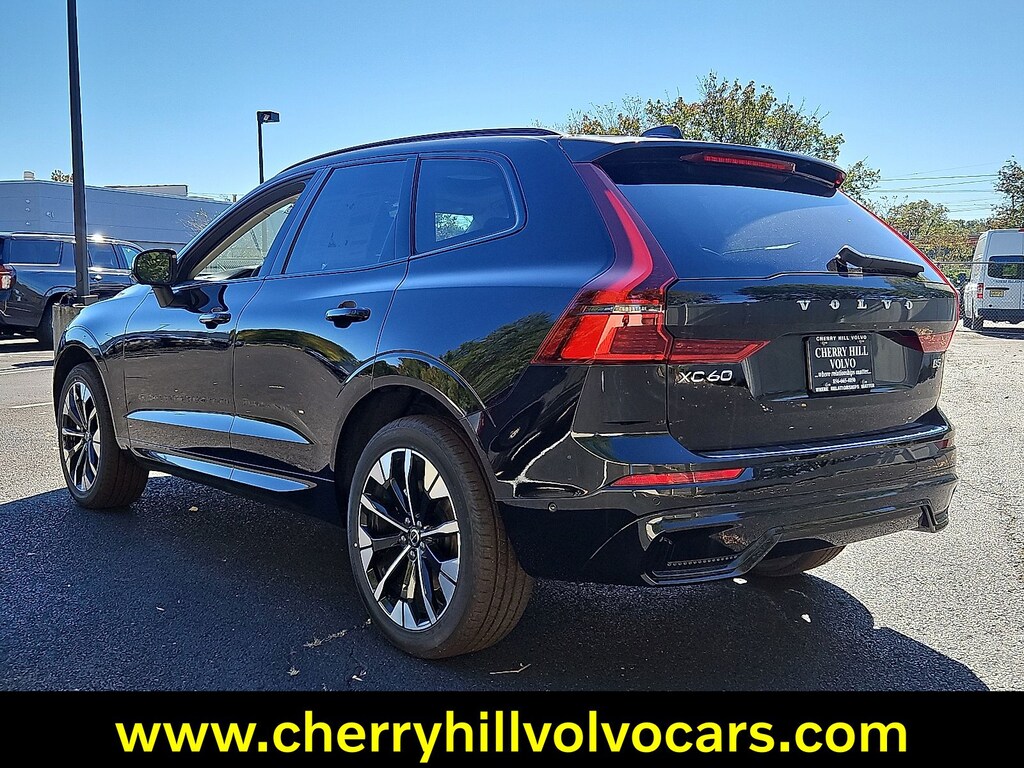 New 2026 Volvo XC60 B5 Plus SUV