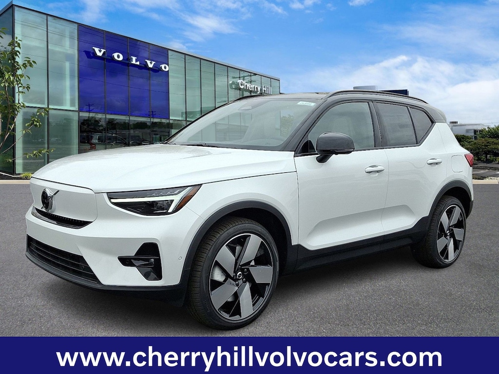 New 2026 Volvo EX40 Single Motor Extended Range Plus SUV