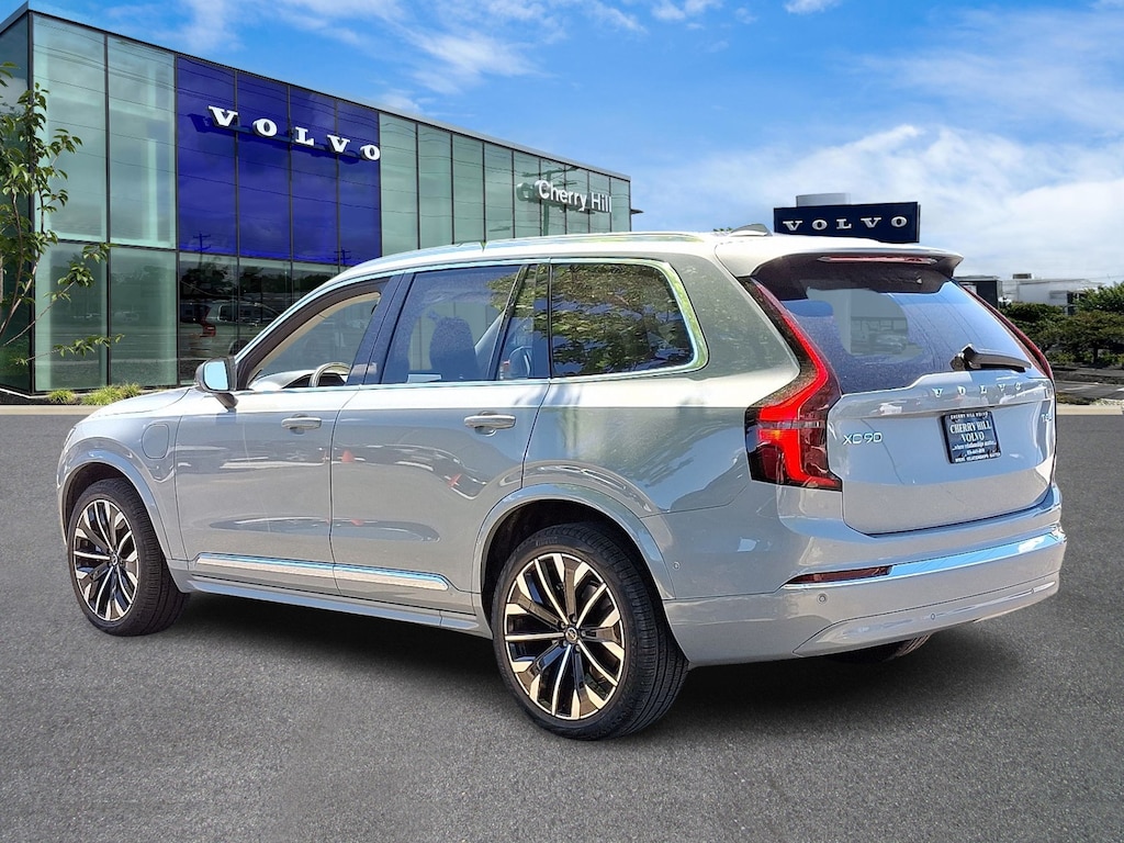 Used 2025 Volvo XC90 plug-in hybrid T8 (2025.5) Ultra 7-Seater SUV