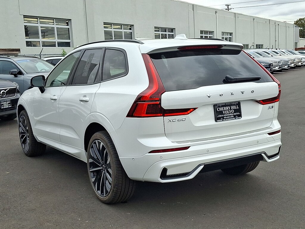 New 2026 Volvo XC60 B5 Ultra SUV